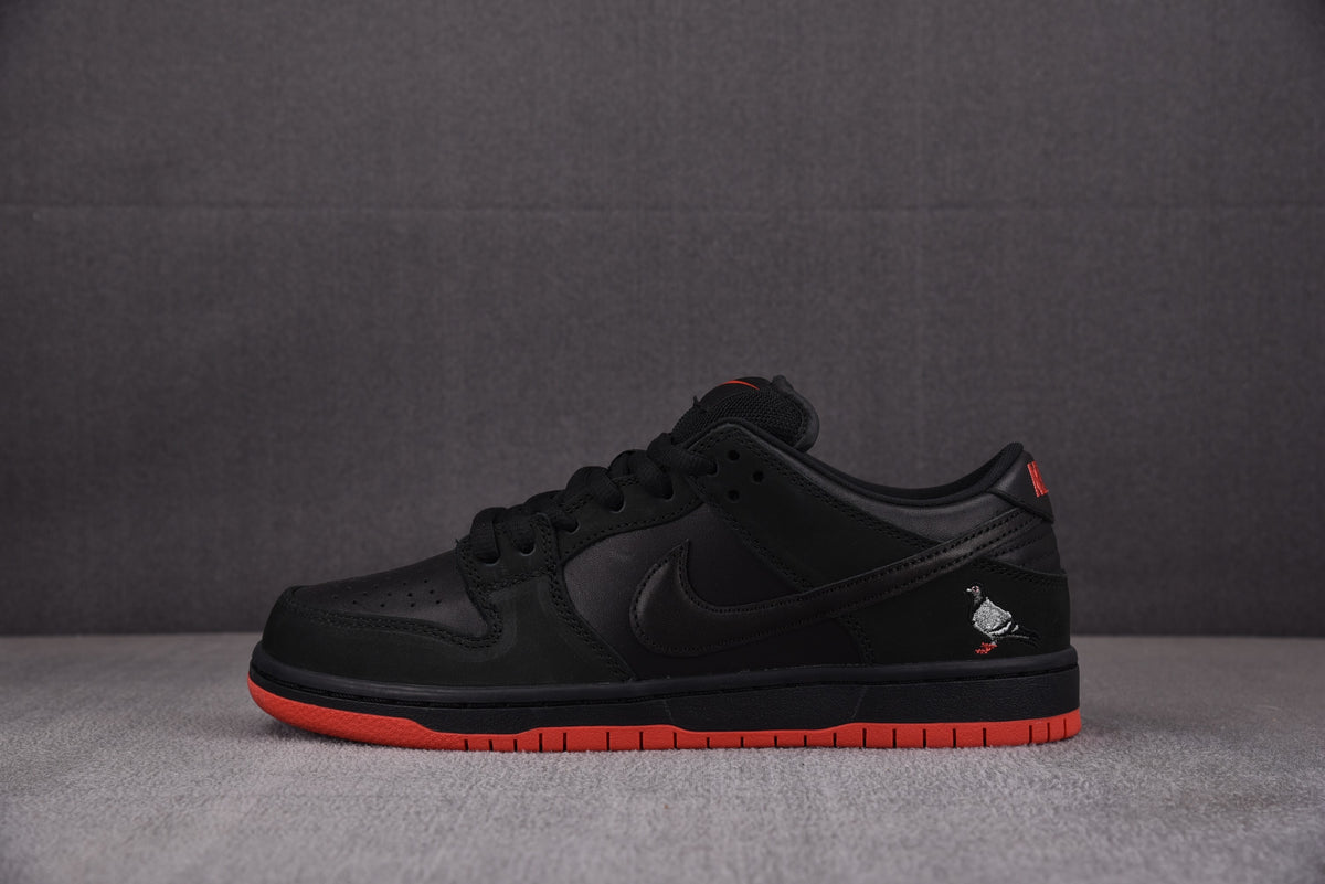Jeff Staple x Nike SB Dunk Low Pro "Black Pigeon"