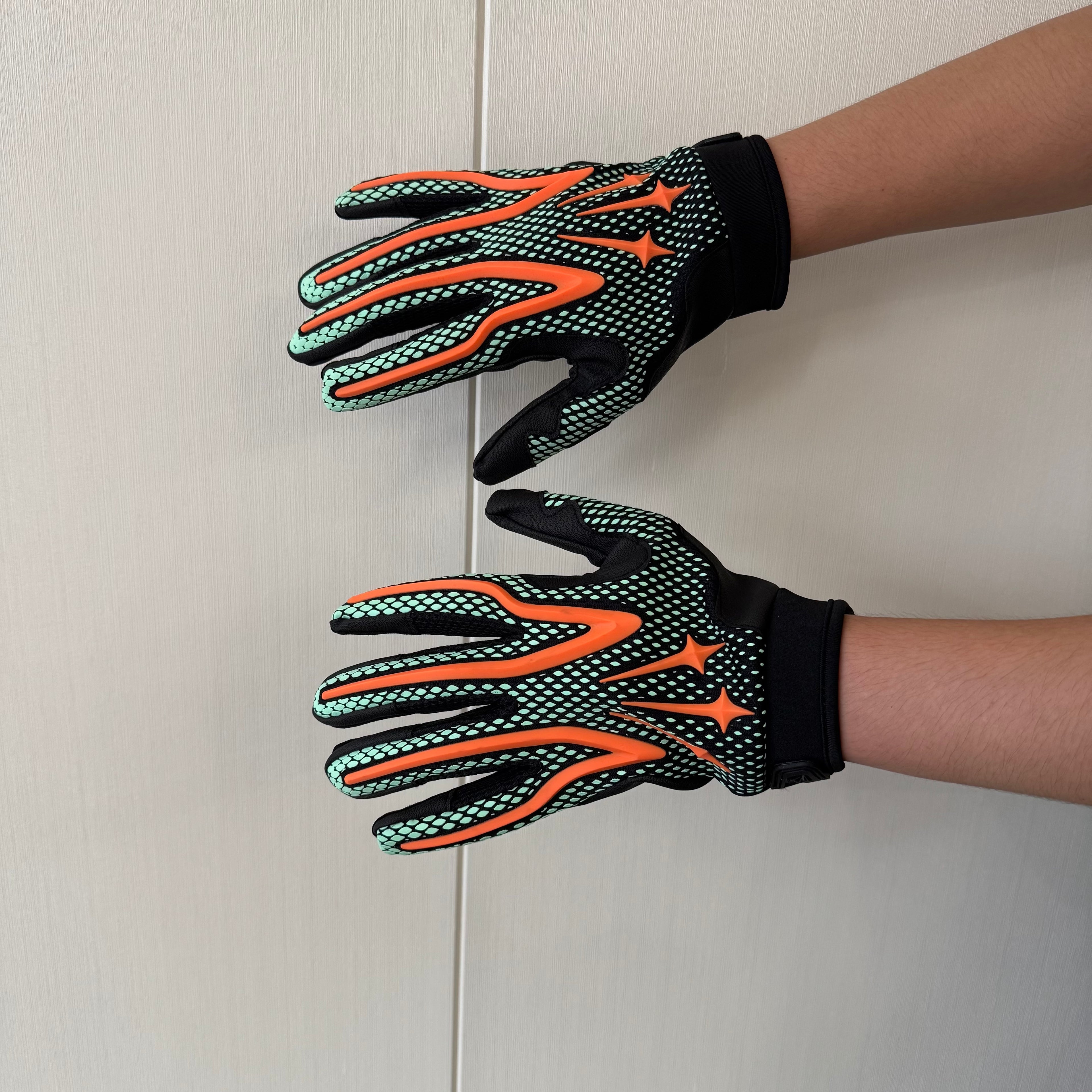 Nike x NOCTA L'Art Gloves Multicolor