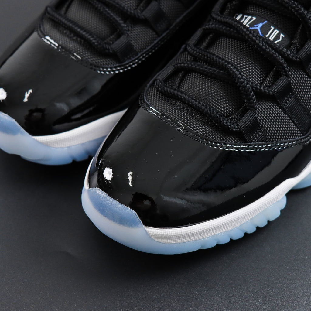 Air Jordan 11 Retro Low "Space Jam"