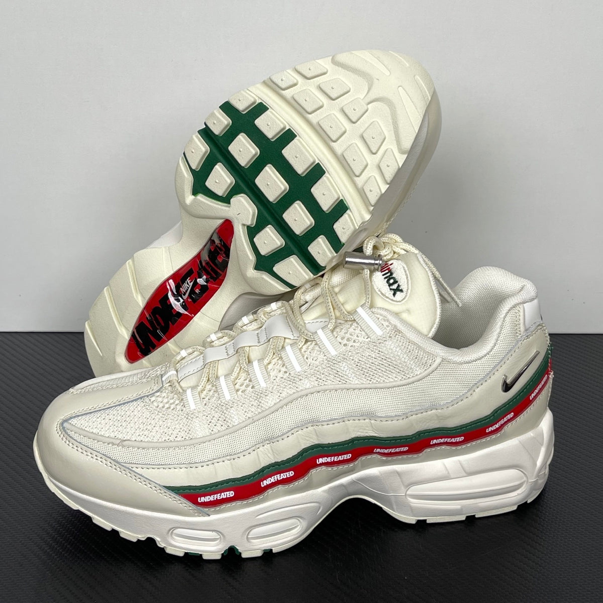 Air Max 95 x UNDEFEATED 'Sail'