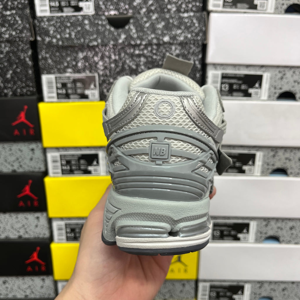 New Balance 1906A "Concrete Silver Metallic"