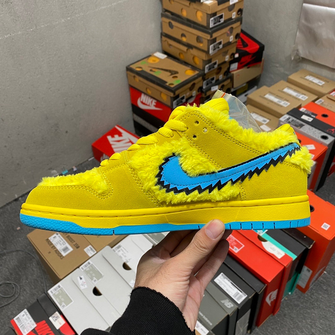 Nike SB Dunk Low “Grateful Dead - Yellow Bear”