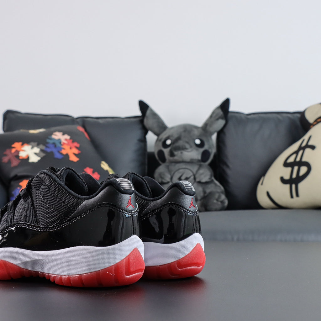 Air Jordan 11 Retro Low "Bred"
