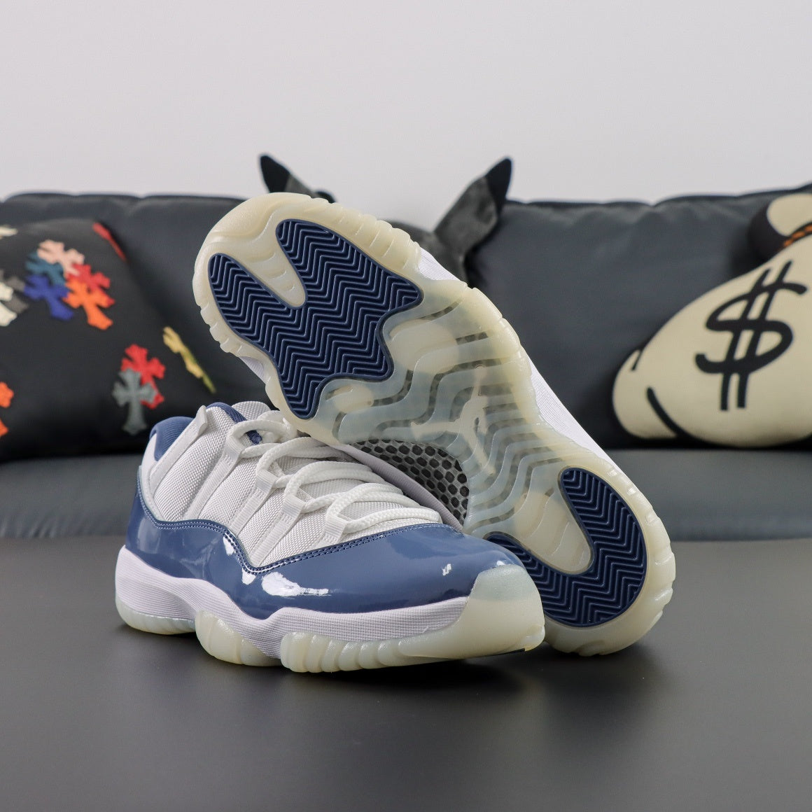 Air Jordan 11 Retro Low "Diffused Blue"