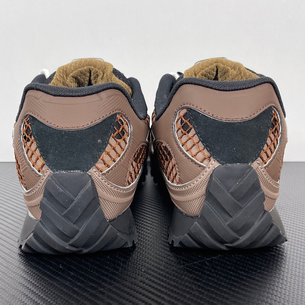Bottega Veneta Orbit Sneakers Star Anise / Pinecone