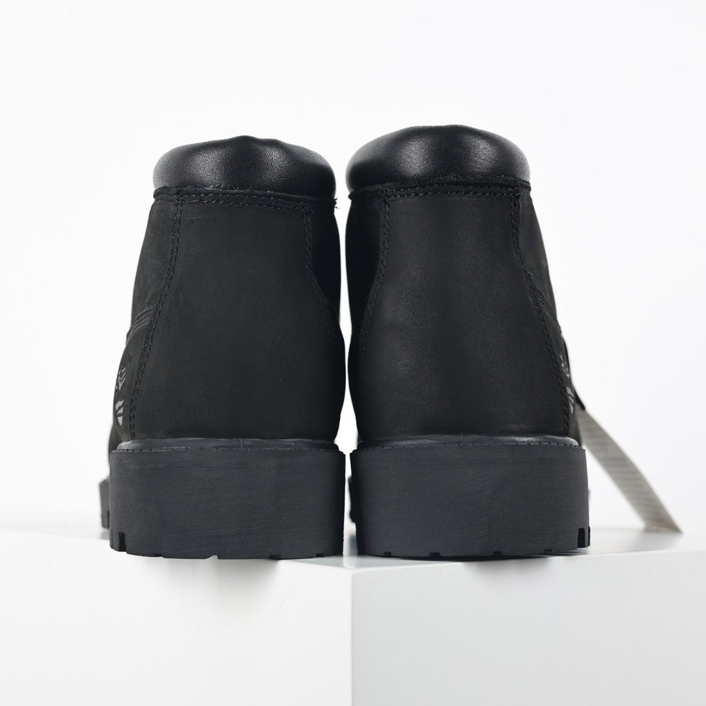 Timberland Premium Mid Lace-Up Chukka boots