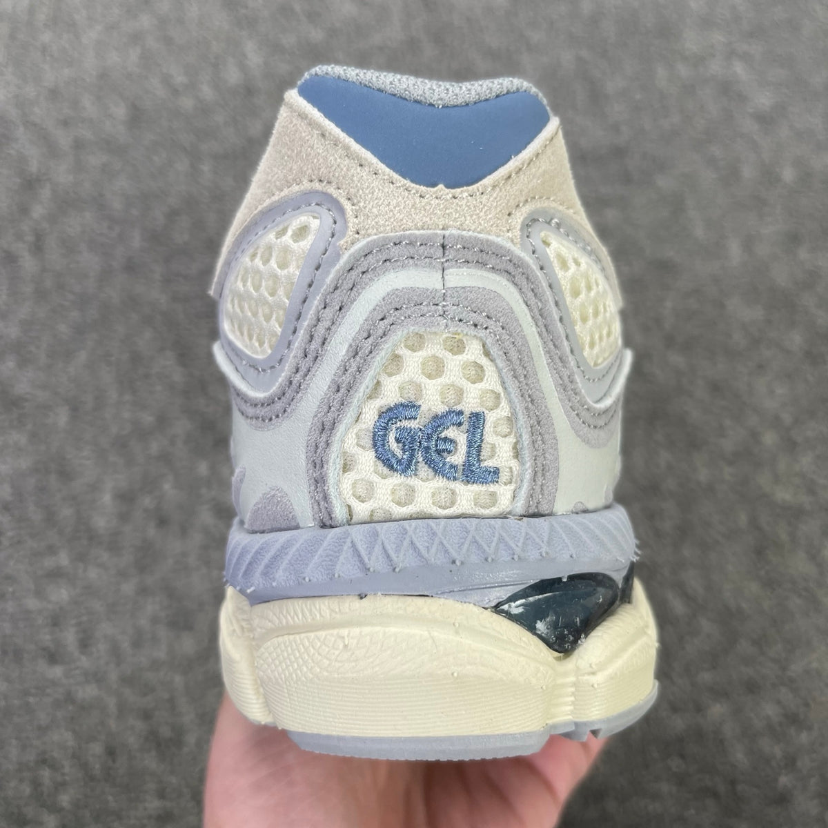 ASICS GEL-NYC Ivory / Mid Grey