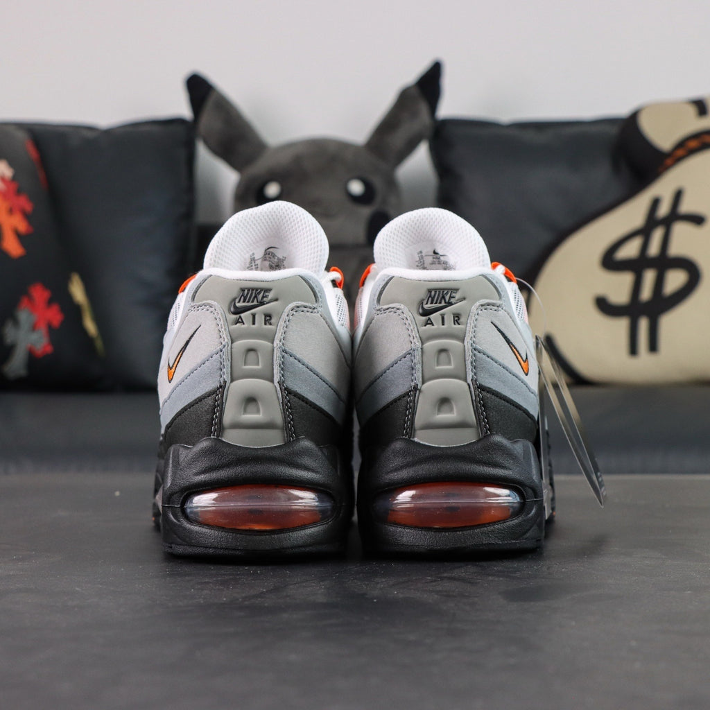 Nike Air Max 95 OG "Bright Mandarin" Big Bubble