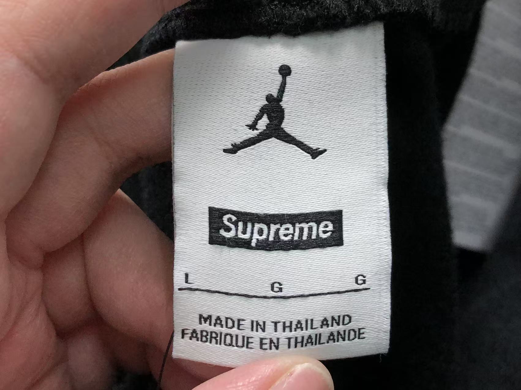 Supreme x Air Jordan Black Sets