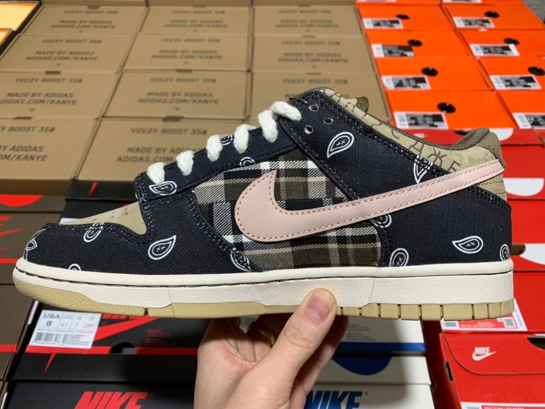 Travis Scott x Nike Dunk SB Low "Jackboys"
