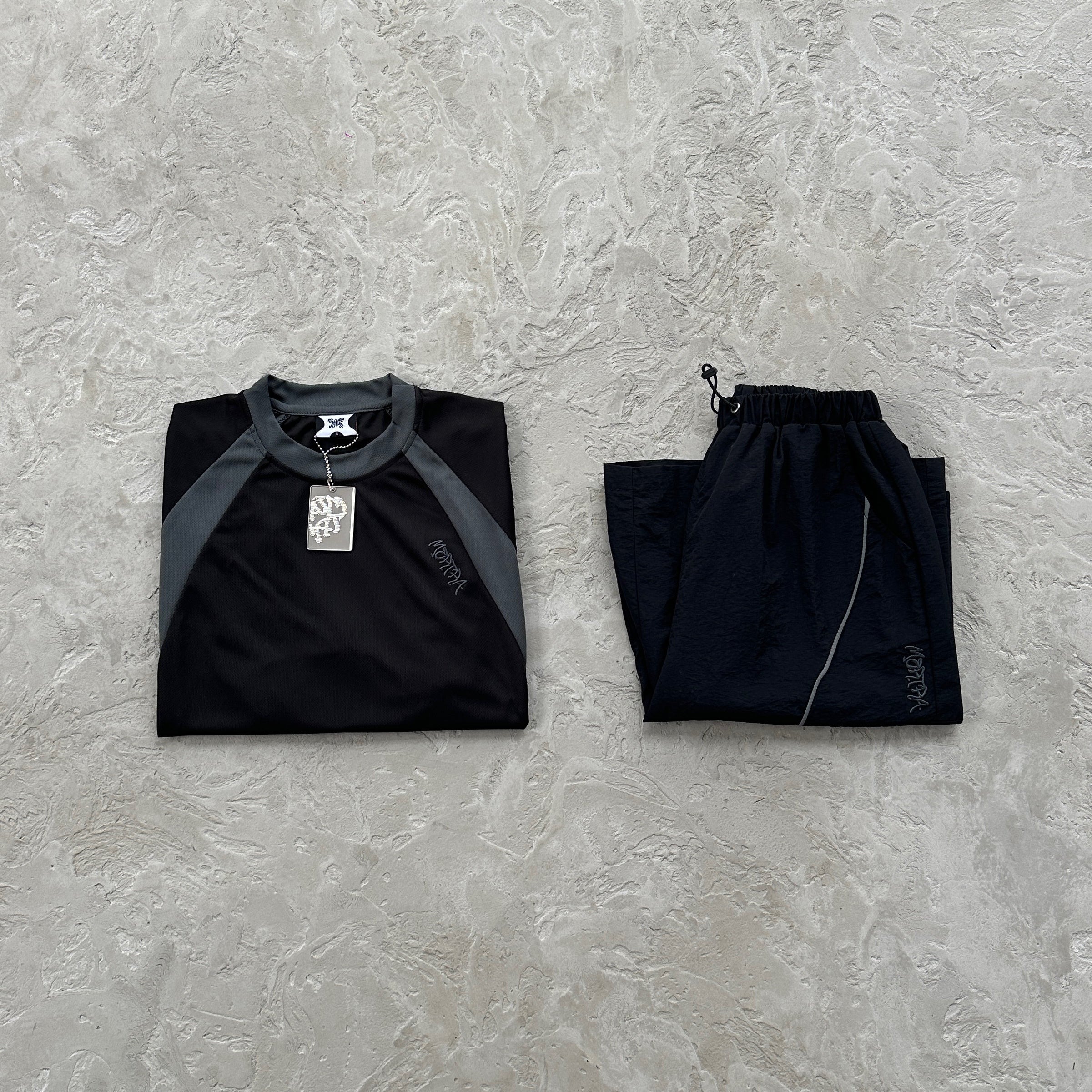 Mertra Pulse Short-set