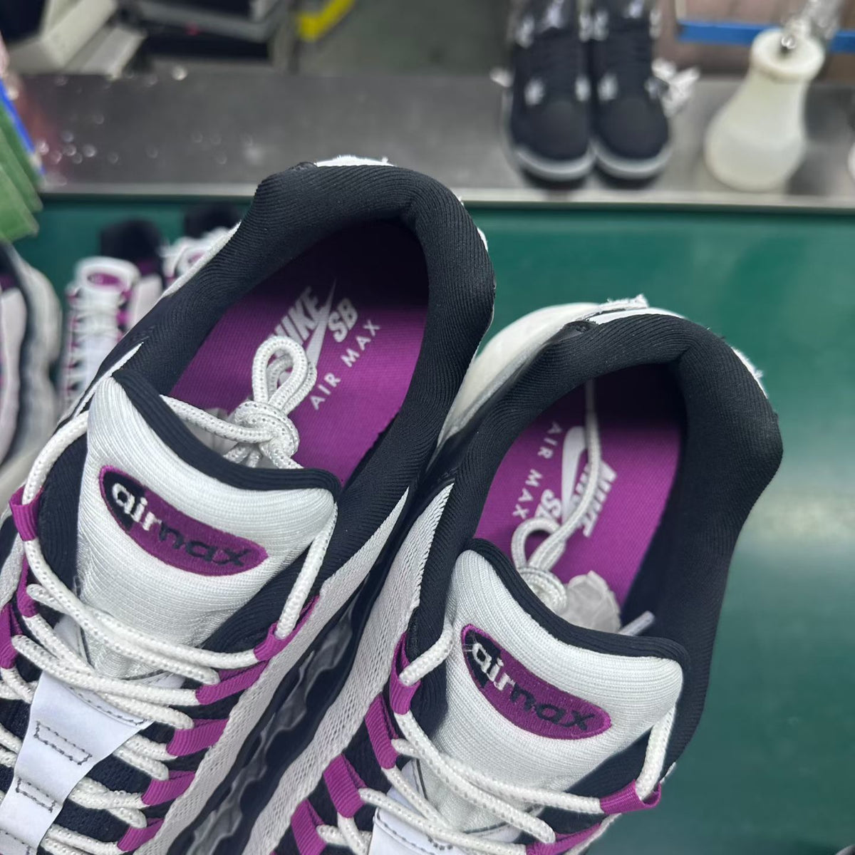 Nike SB Air Max 95 'Summit White and Cactus Flower'