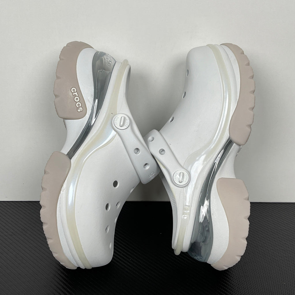 (Women's) White Crocs Super Bae Clog