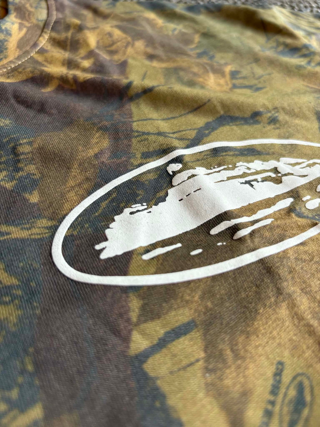 Corteiz Island Puff Print Tee Forest Camo Green (ON-HAND)