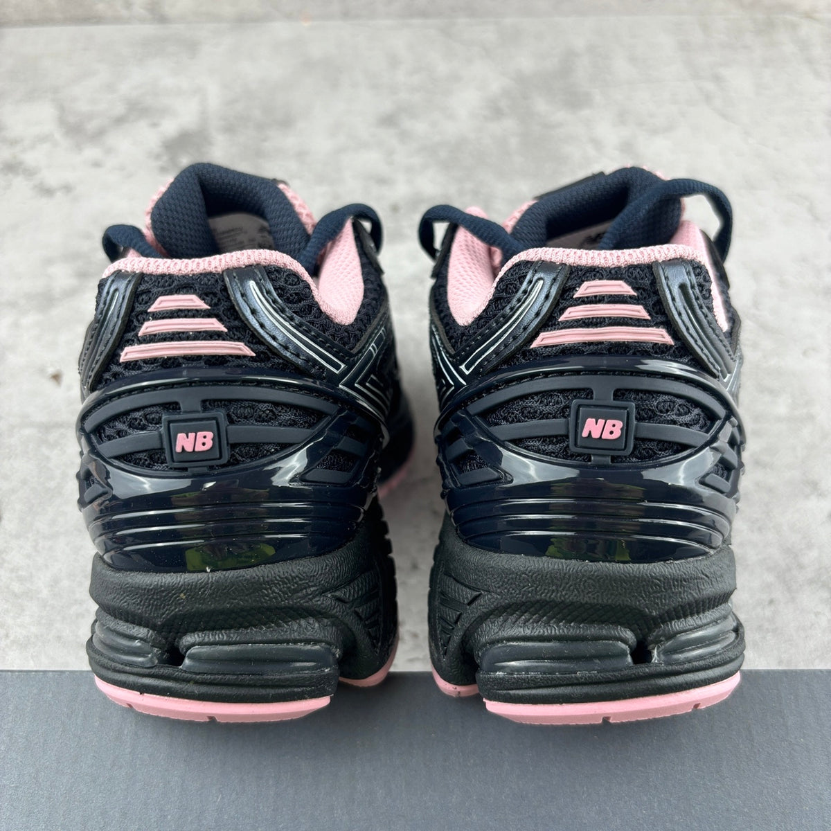 New Balance 1906R "Eclipse / Pink Taffy"
