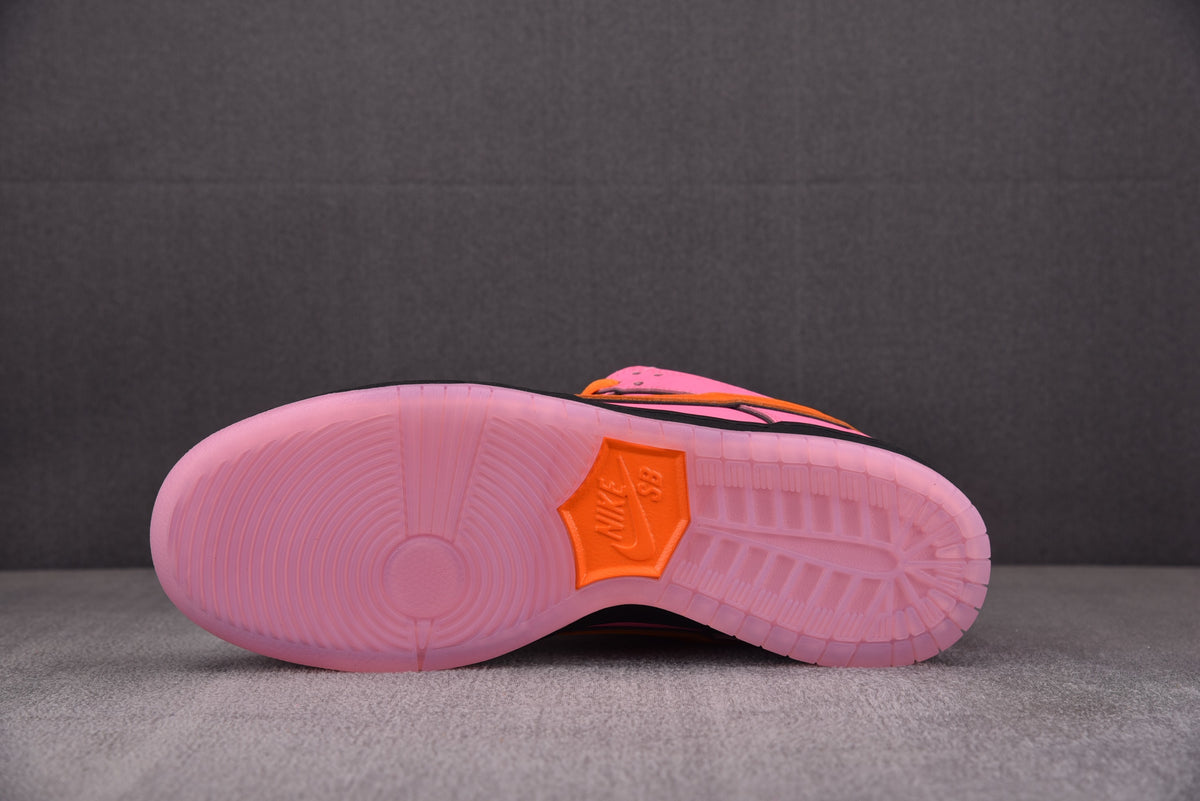 Nike SB Dunk Low x Powerpuff Girls "Blossom"