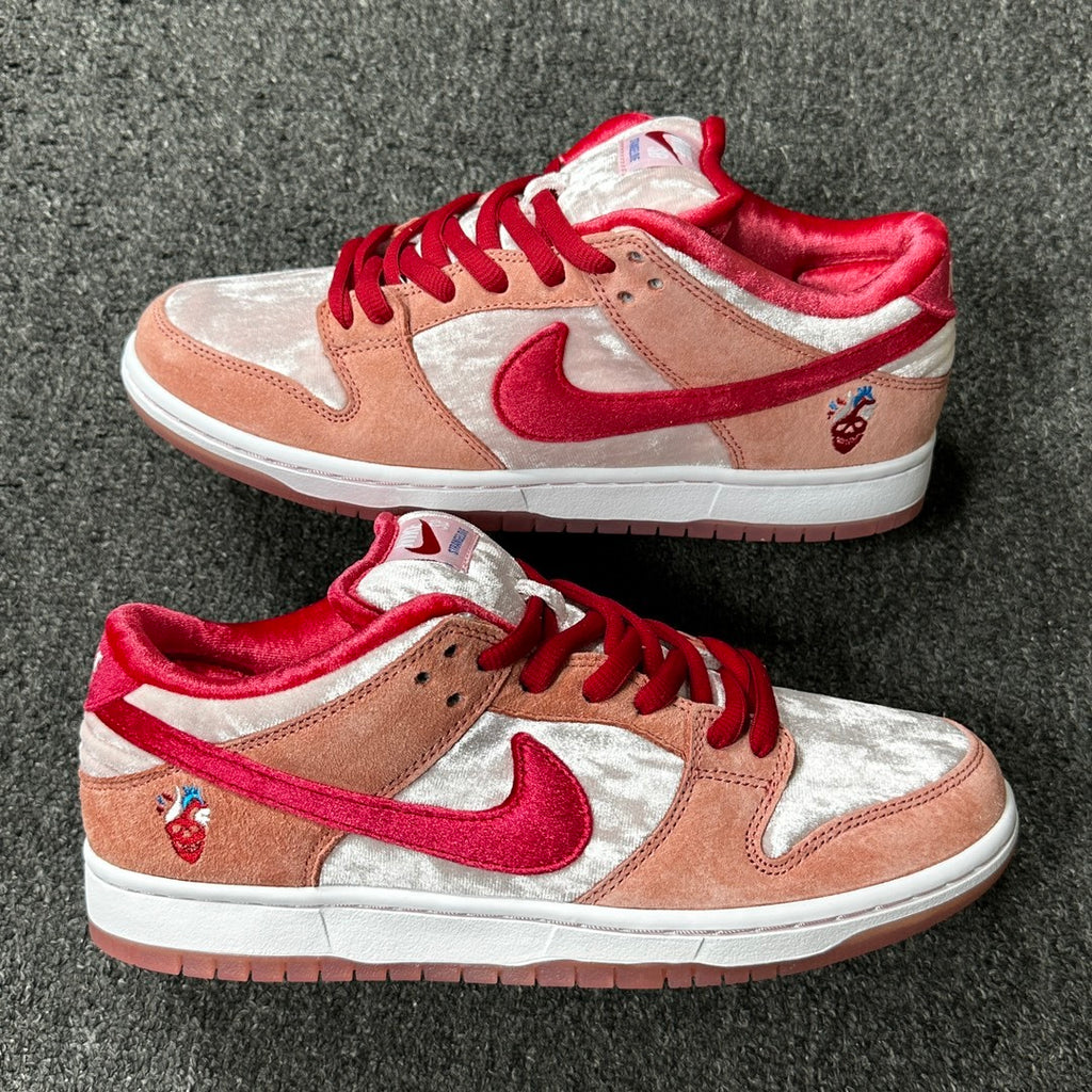Nike SB Dunk Low Pro x StrangeLove Skateboards