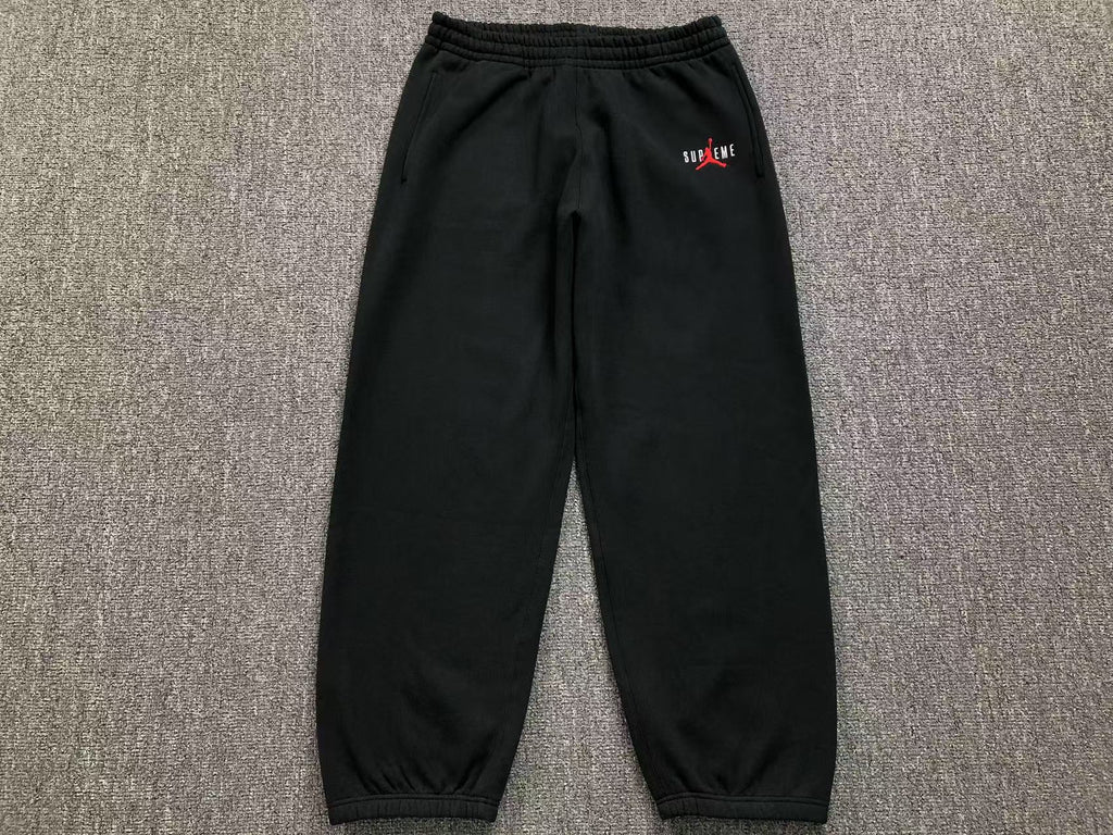 Supreme x Air Jordan Black Sets