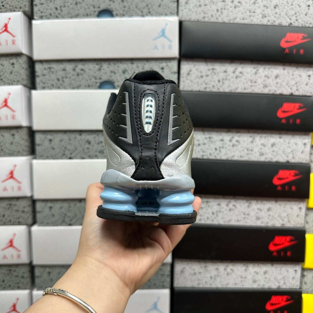 Nike Shox R4 Metallic Silver/Psychic Blue