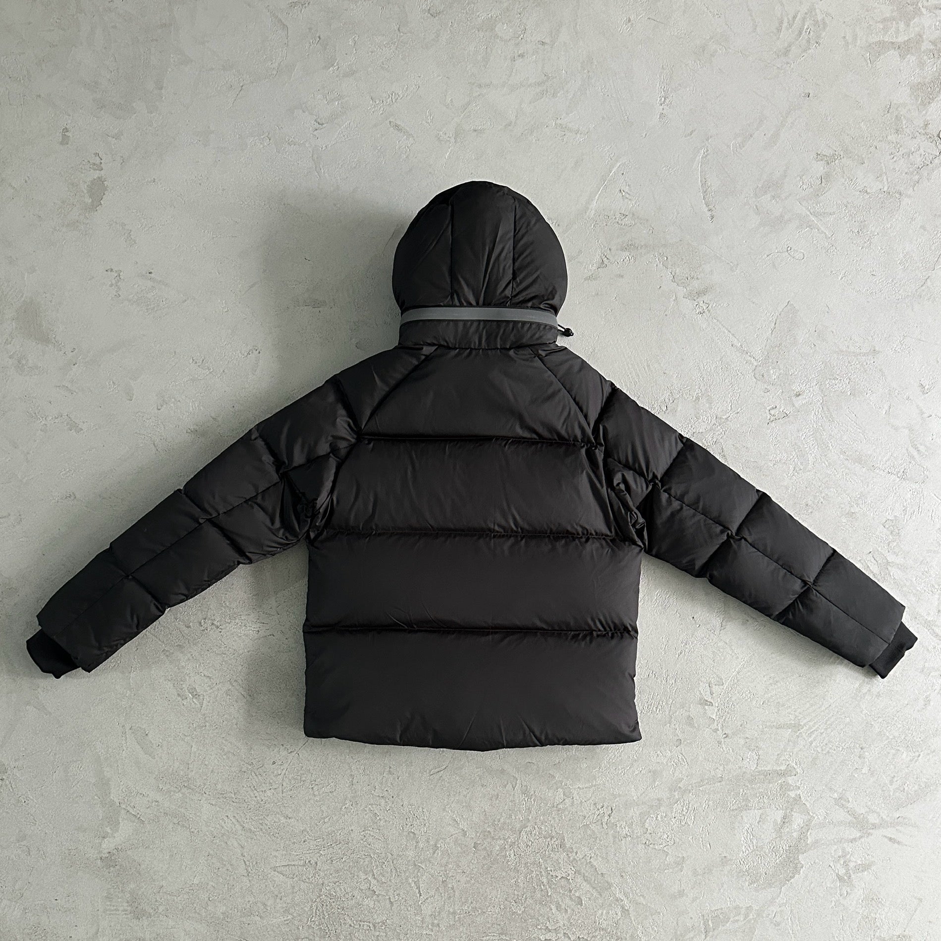 Syna Puffer Jackets