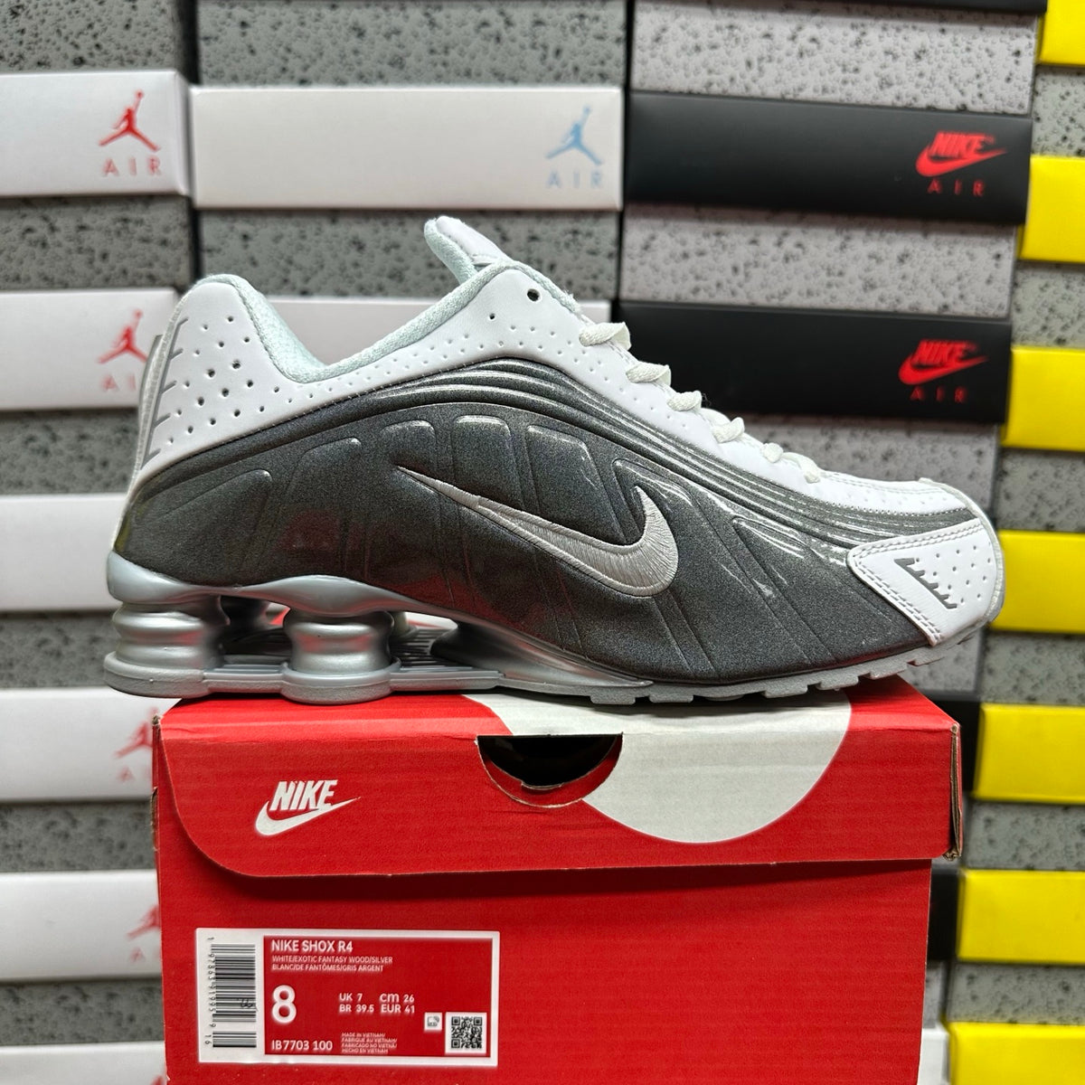 Nike Shox R4 White / Gray