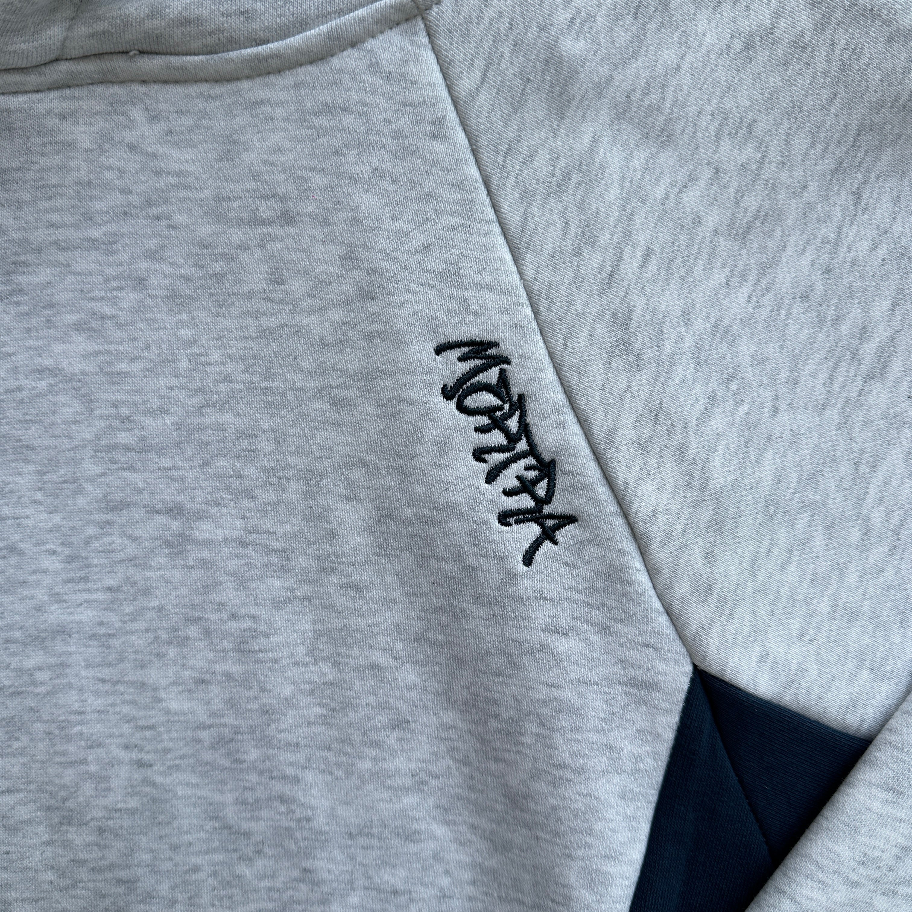Mertra Tracksuit – Grails in the Hood