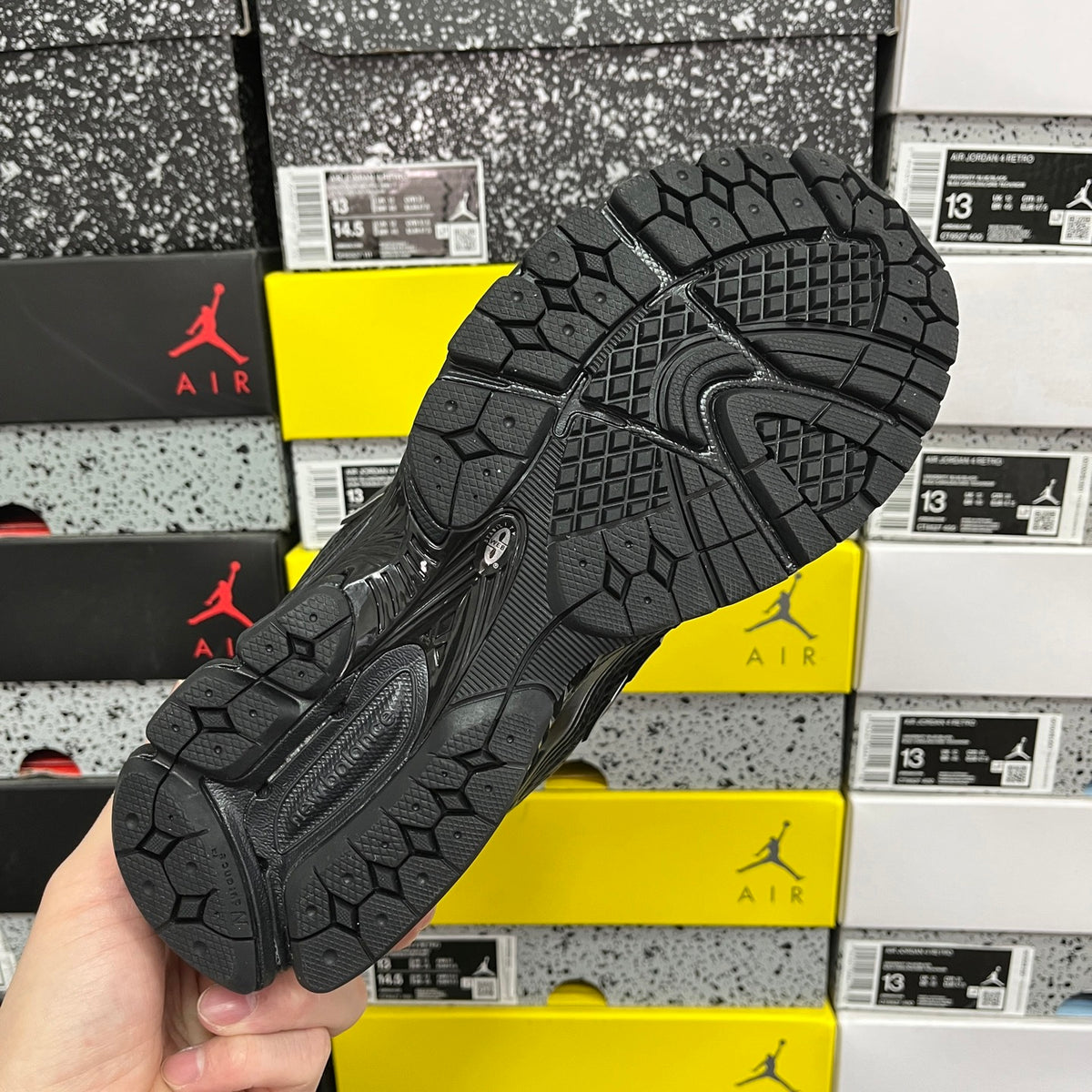 New Balance 1906R "Black Grey"