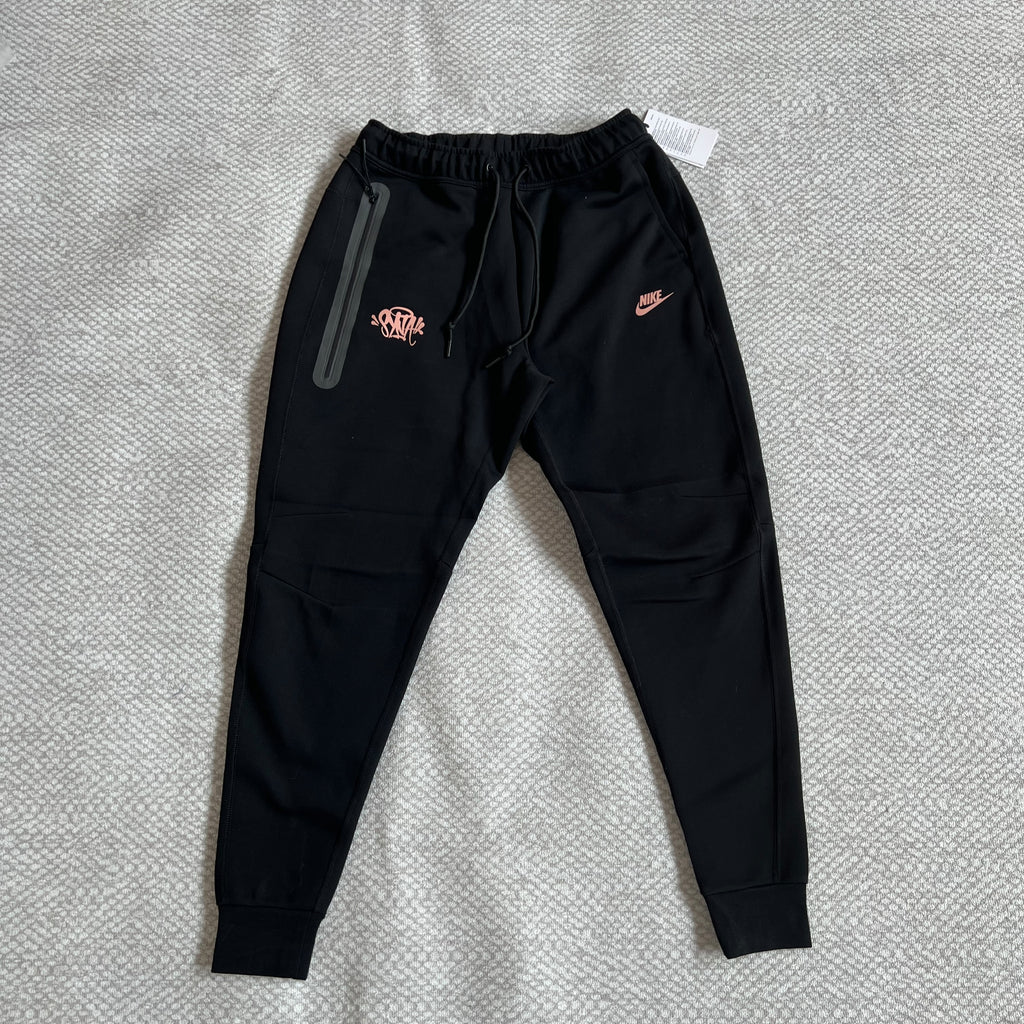 Syna x Nike Techfleece Set