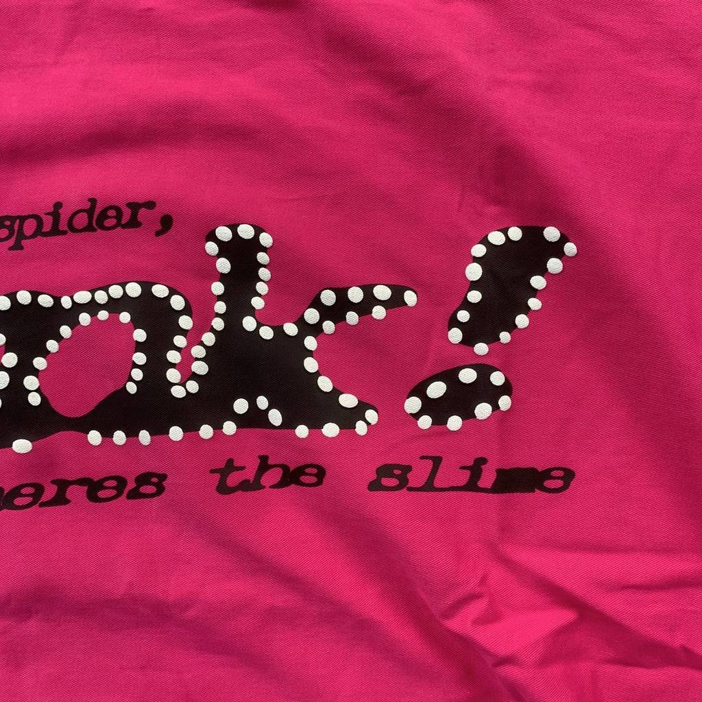 SP5DER Tote bags