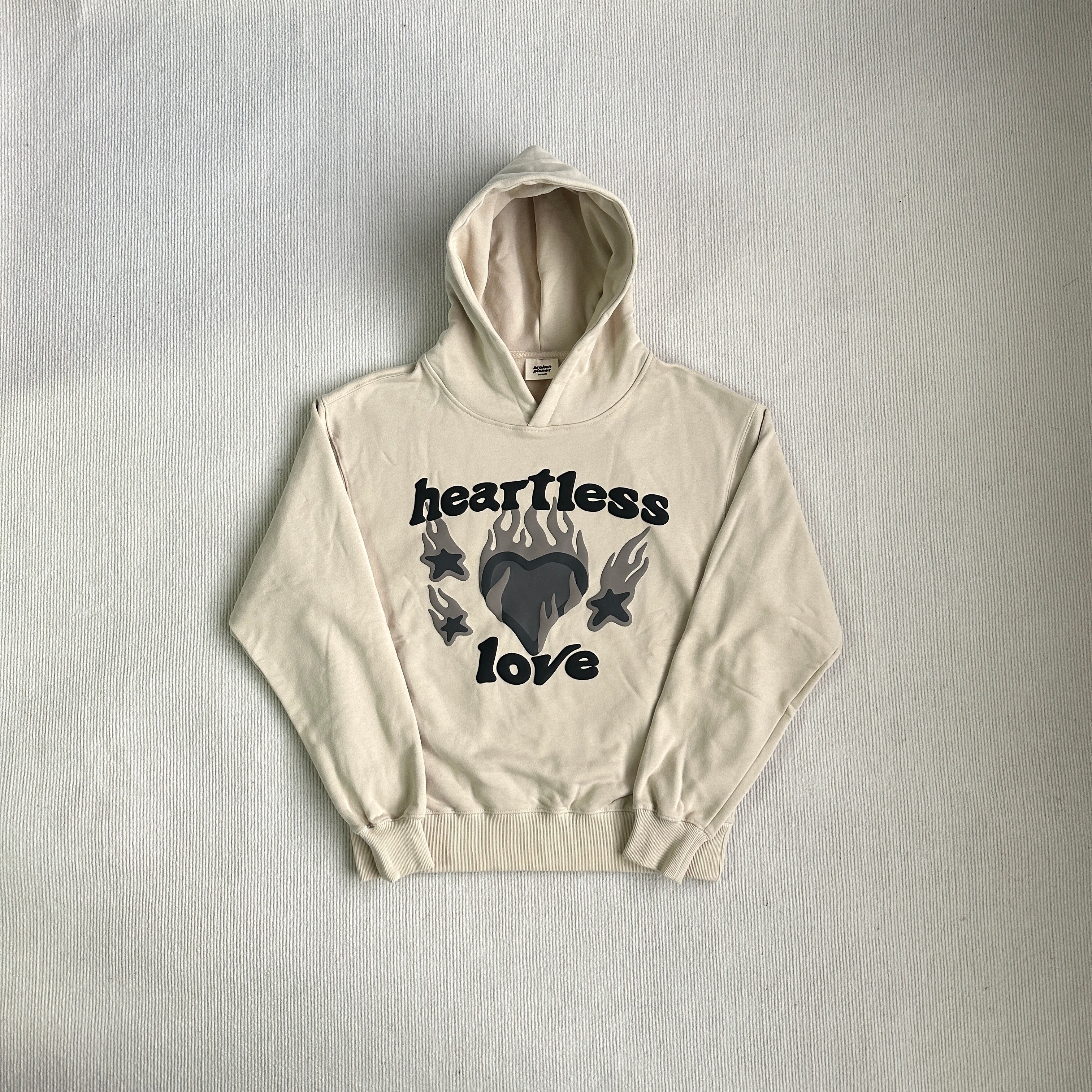 Broken Planet 'Heartless love' Set