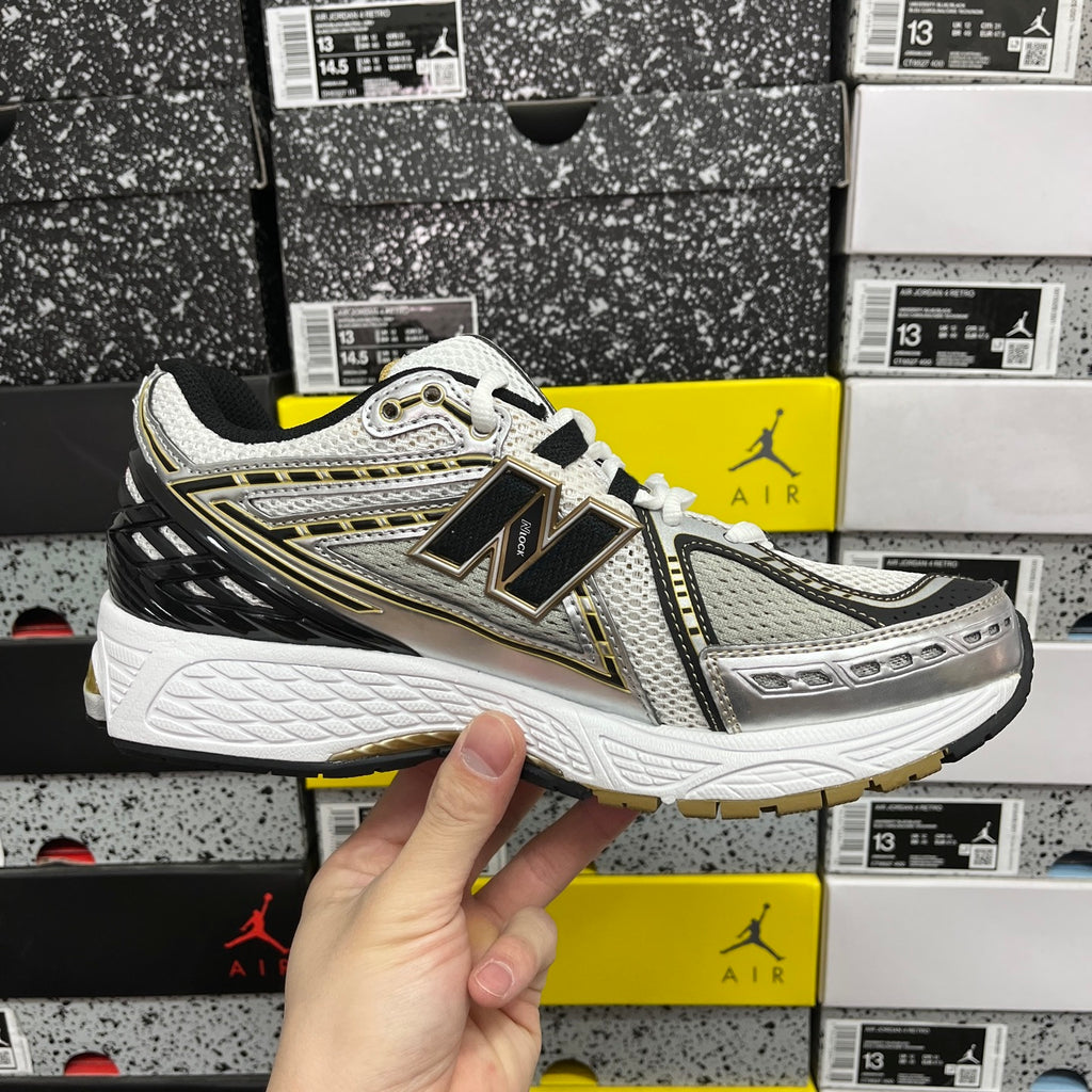 New Balance 1906R "White / Metallic Gold"