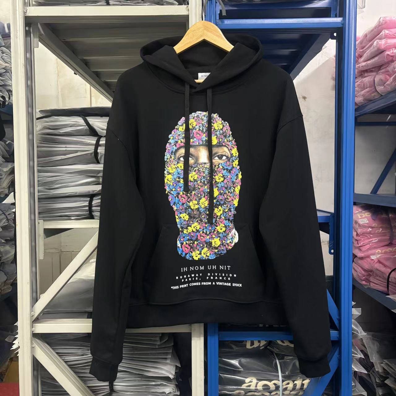 IH NOM UH NIT Hoodies