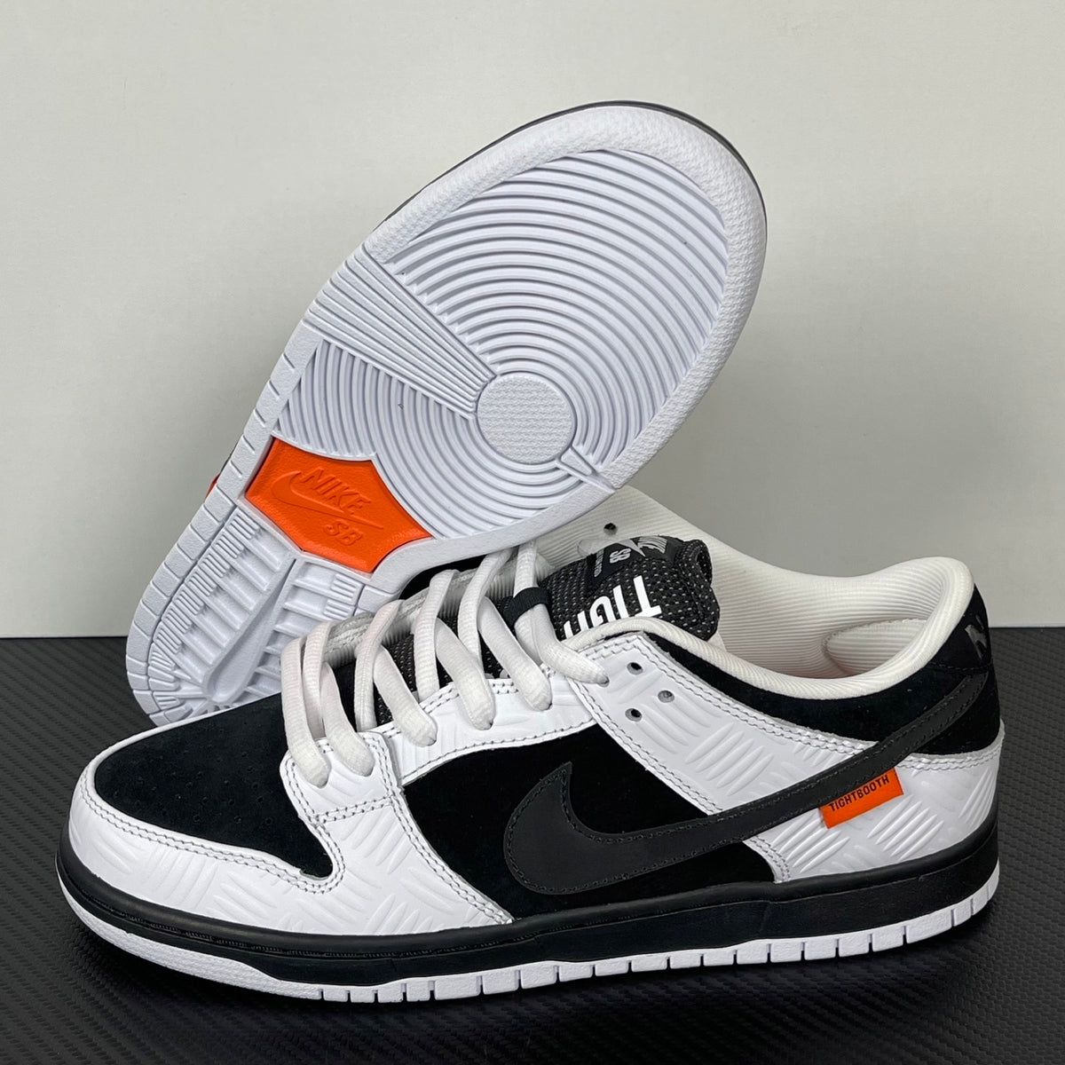 Nike SB Dunk Low Pro x TIGHTBOOTH