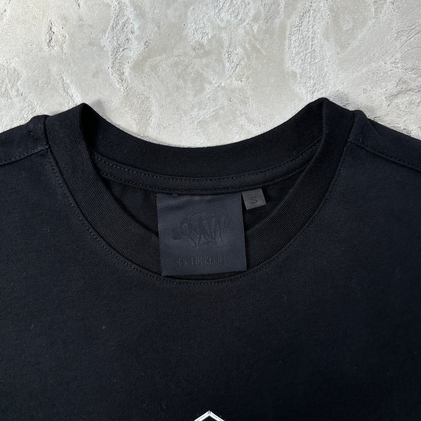 Syna 'Chrome' Tee