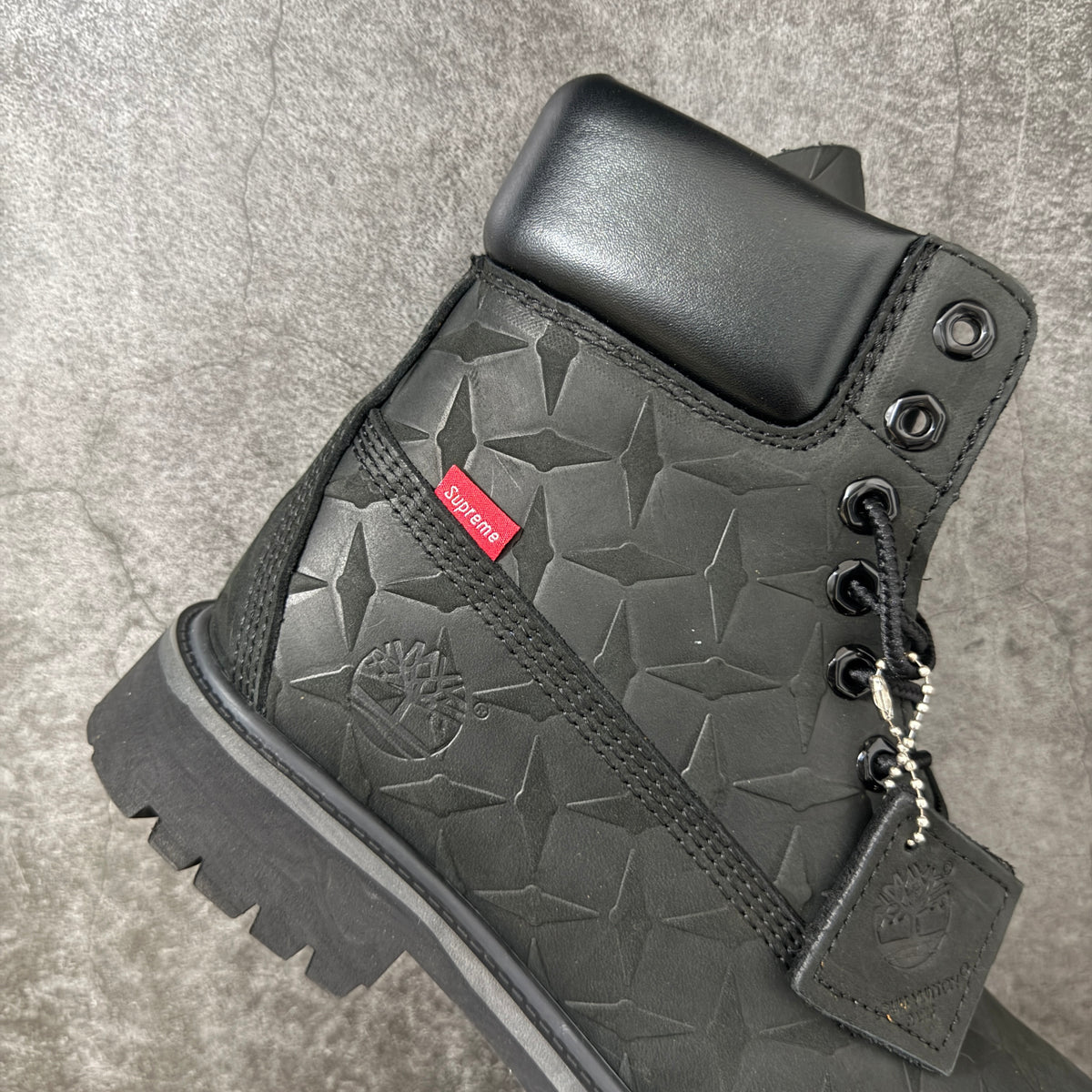 Supreme x Timberland Diamond Plate 6" Premium Waterproof Black Boot