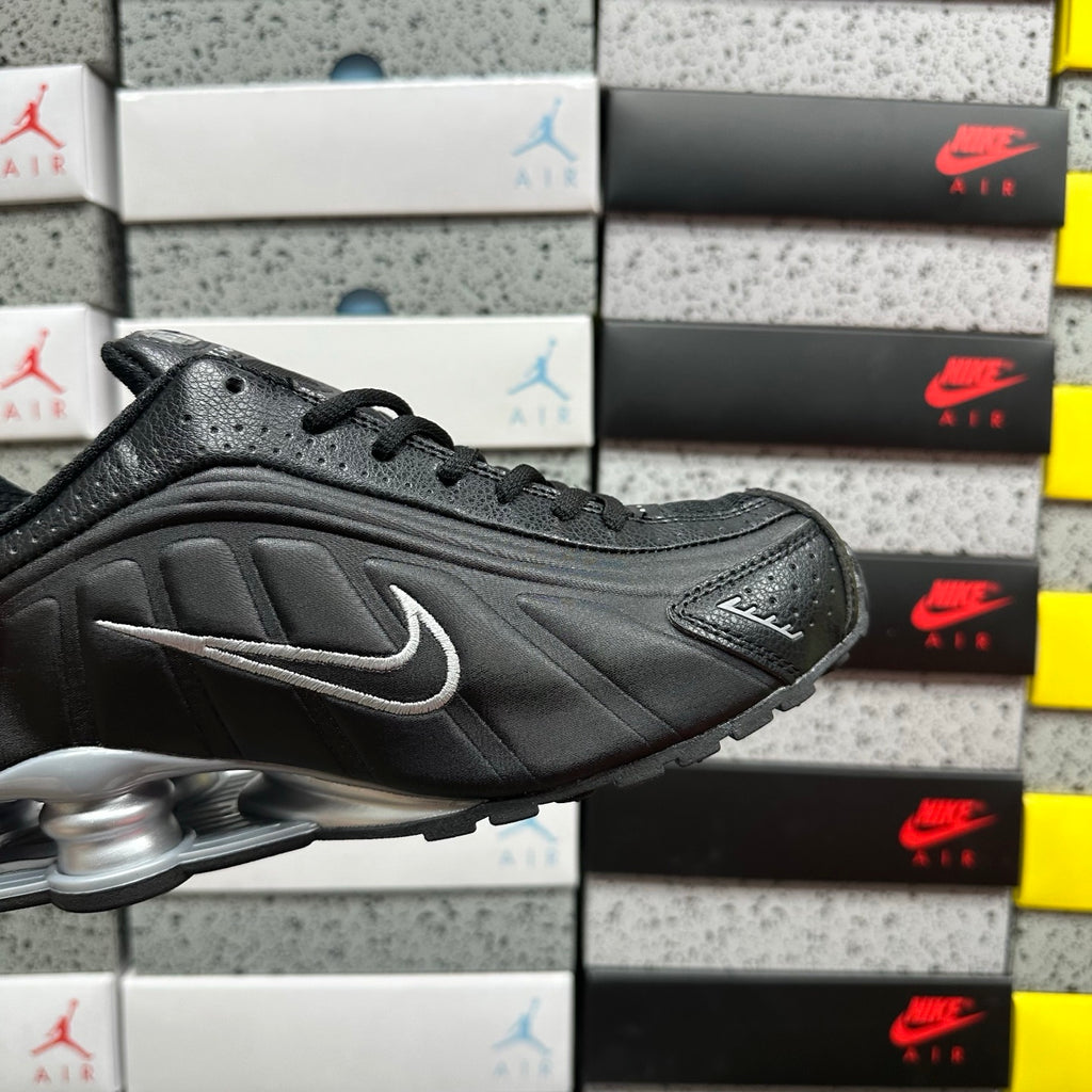 Nike Shox R4 Black/Silver