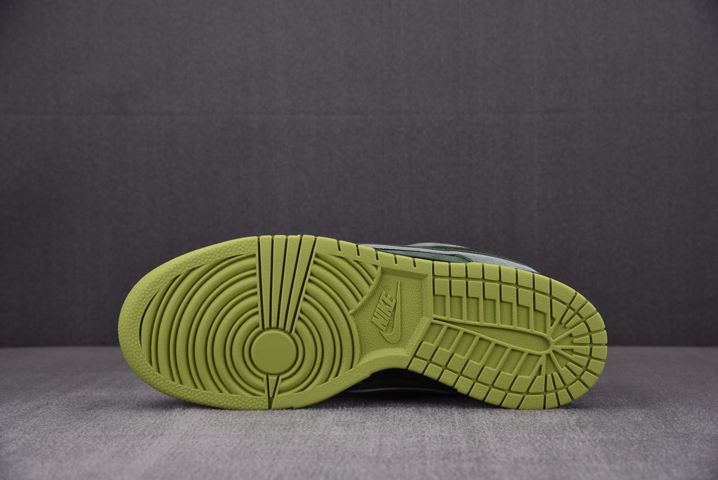 Nike SB Dunk Low x Concepts "Green Lobster"