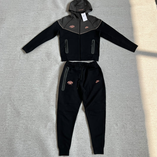 Syna x Nike Techfleece Set