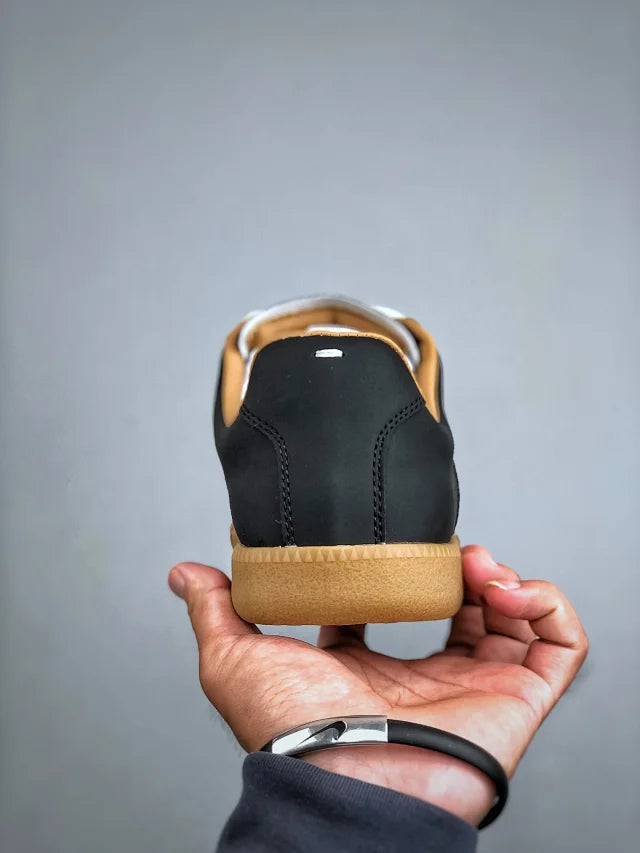 Maison Margiela Replica Black Splattered Gats